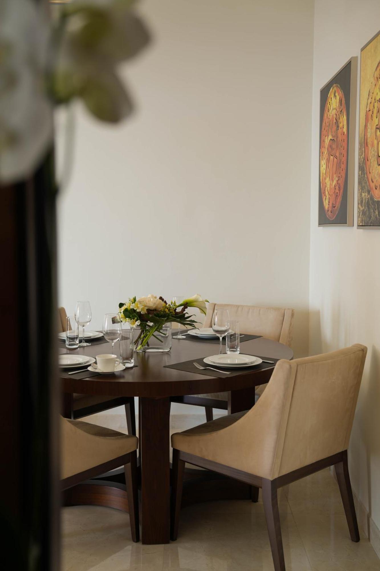 Intercontinental Hotels Doha Residences Экстерьер фото